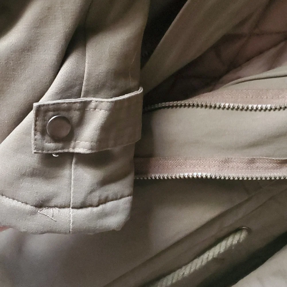 Jacket - Picture 4 of 10